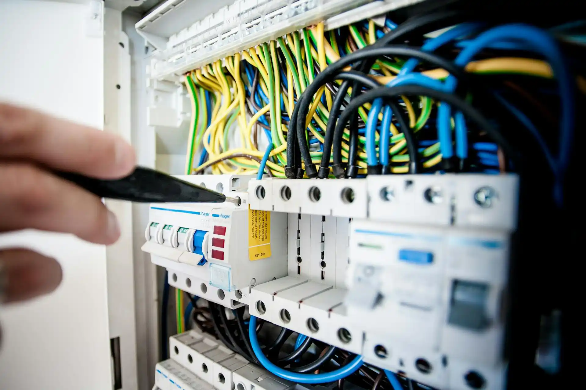Ceiling fan & light fixture installs Switch & outlet replacements Doorbell repairs Appliance wiring check-ups